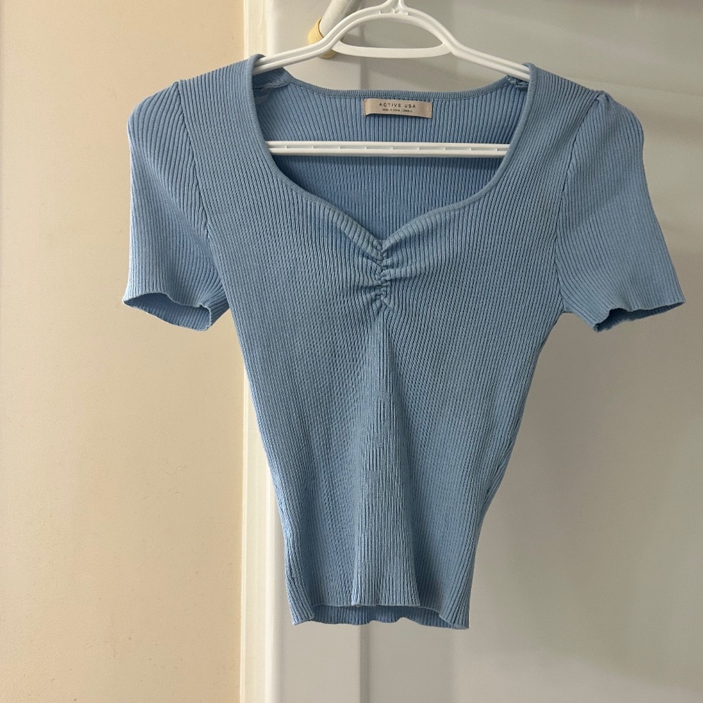 Active USA top